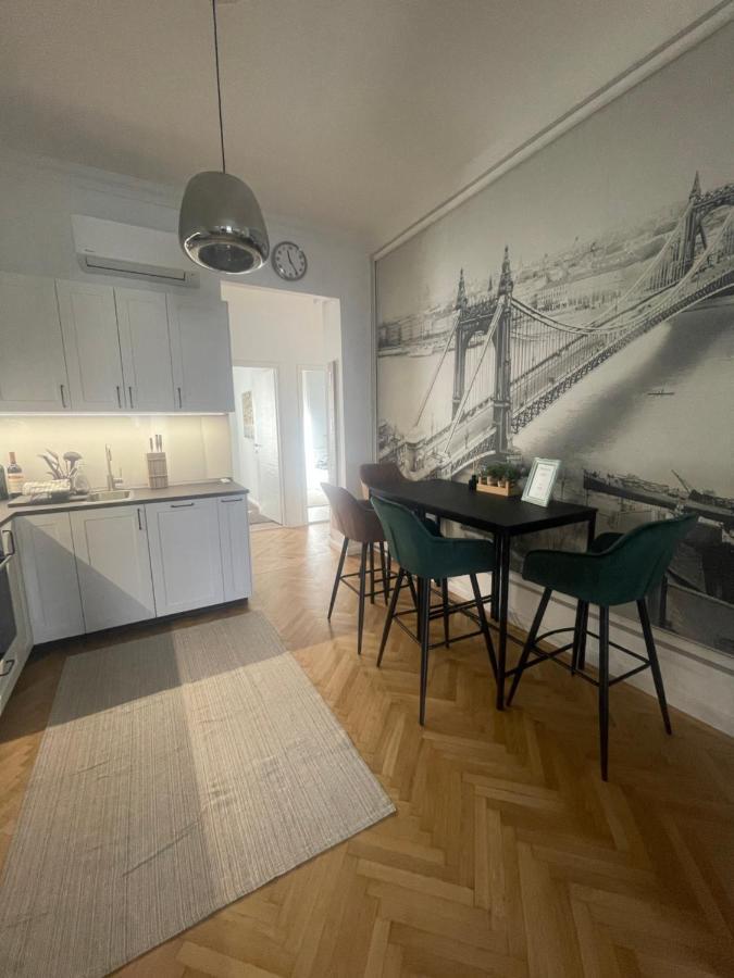 Szip 2 - New In Downtown Apartament Budapesta
